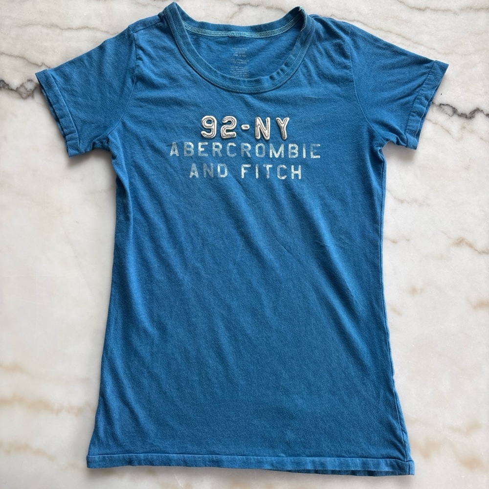 Abercrombie & Fitch Blue Graphic TbShirt Y2K Vintage Logo 92 NY Women's Size M